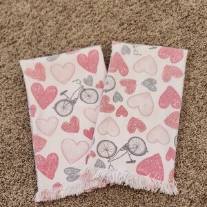 Heart and Bicycle Patterned Kitchen Hand Towel Set